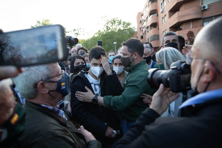 VOX amplia la querella por las agresiones en el acto de Vallecas contra Marlaska por ocultar información sobre las detenciones vinculadas a Podemos