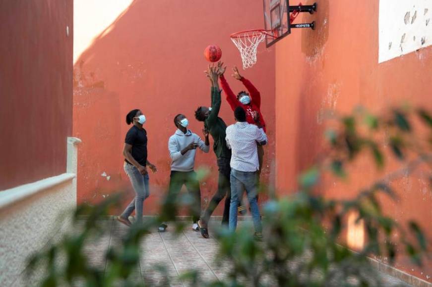 FOTOGRAFÍA. GRAN CANARIA (ESPAÑA), AÑO 2020. Menores EXTRANJEROS No Acompañados (MENAS), llegados en patera a Gran Canaria en 2020 y cuya tutela corresponde al Gobierno de Canarias. Efe