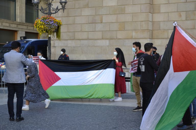 Los palestinos llaman desde Cataluña al «boicot» contra el pueblo de Israel y piden a la Generalidad separatista que «rompa con Israel»