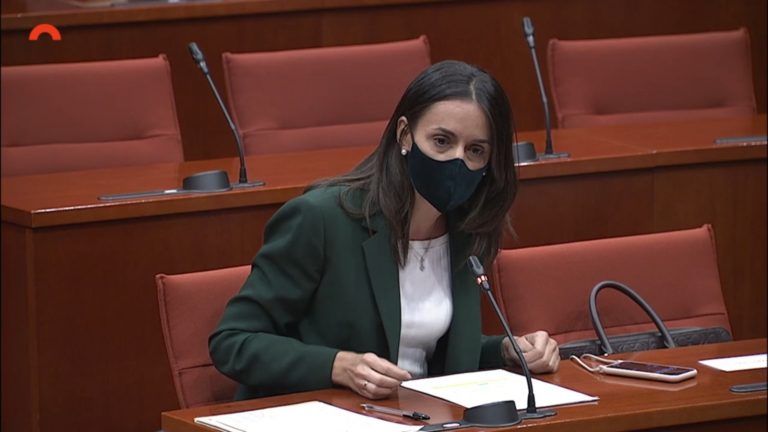 Lora (VOX) anuncia recurso al TC ante el «supremacista y totalitario» veto a su senador en Cataluña: «Una usurpación al pueblo de Cataluña»