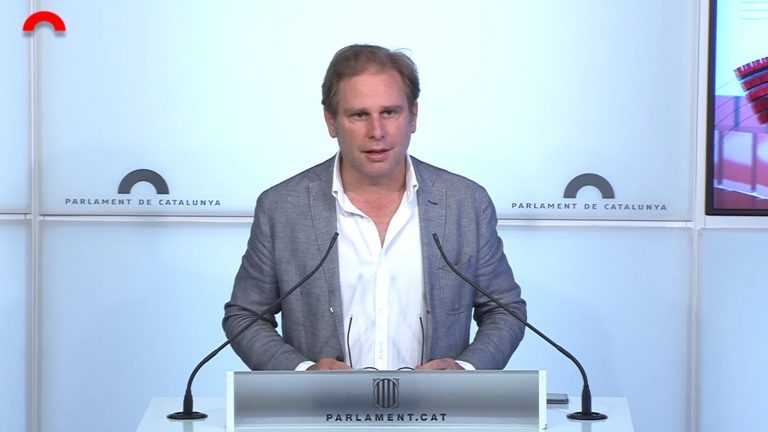 Doménech (VOX) llama a la tranquilidad ante el de ERC y JxCat: Los tribunales hablarán