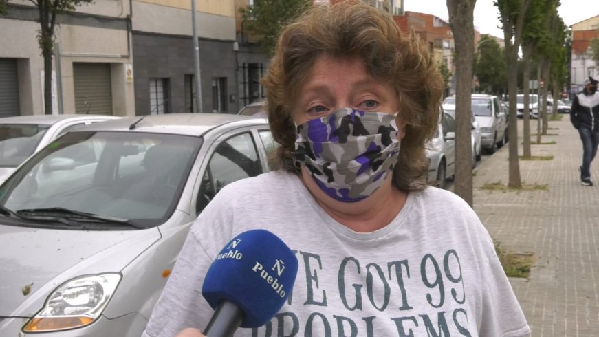 FOTOGRAFÍA. CA N'ANGLANDA (TARRASA) BARCELONA (ESPAÑA), 22.05.2021. Una vecina del barrio Ca N'Anglada de Tarrasa (Barcelona). Ñ Pueblo (1)