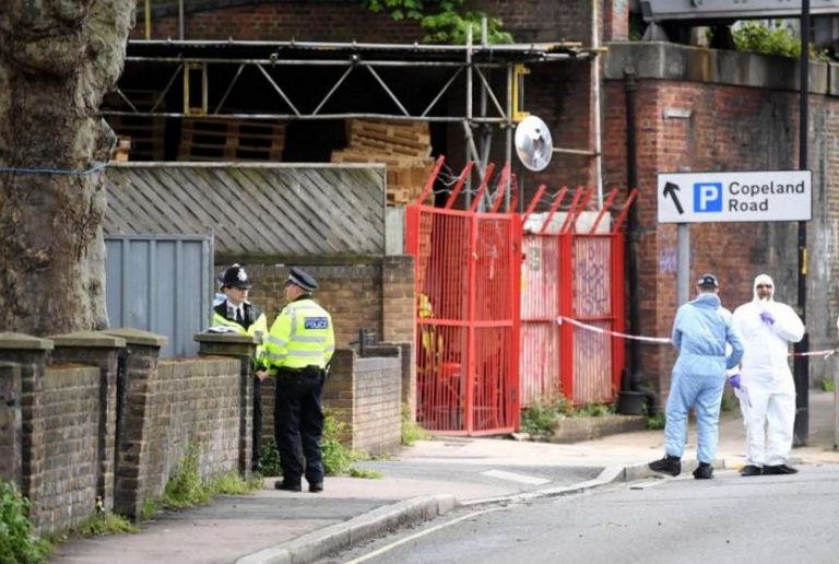 Una antirracista del «Black Lives Matter» en estado grave tras recibir un disparo en la cabeza en Londres