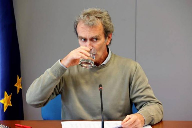 Fernando Simón: «El COVID 19 va bien» en España
