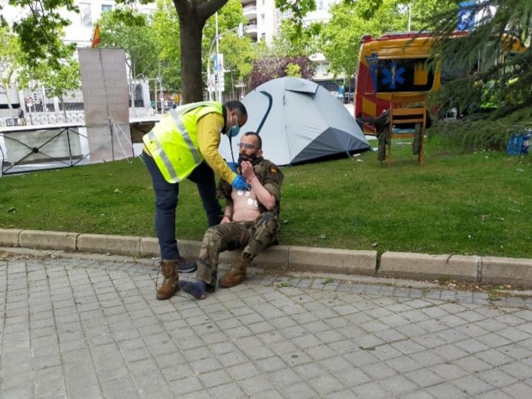 Agustín Fariña, herido en el Ejército de España, lleva 31 días de huelga de hambre: «O mis derechos o aquí me muero»