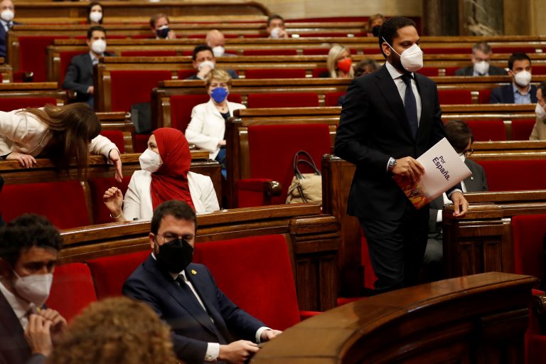 Ampliación. Discurso de Garriga (VOX) en el debate de investidura de Aragonés (ERC)