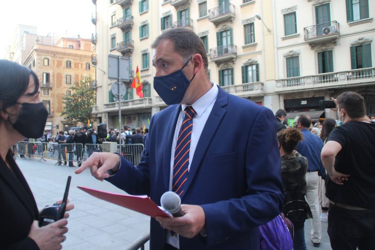 Manifiesto de los catalanes en apoyo a Policía Nacional: «Por la Presente Inequívoca del Estado en Cataluña»