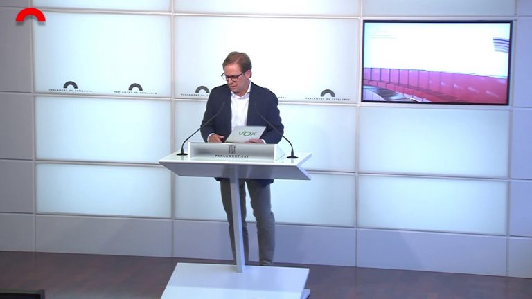El separatismo y la izquierda, «con complicidad de PP», veta a VOX, según VOX Parlamento de Cataluña