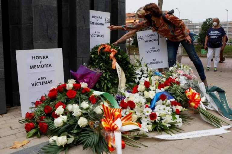 «Es triste que en el homenaje a las víctimas de Hipercor no haya cargos de la Generalidad, Parlamento de Cataluña y Ayto. BCN»