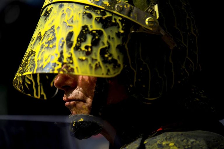 Dos pares de ojos verdes y una mirada perdida