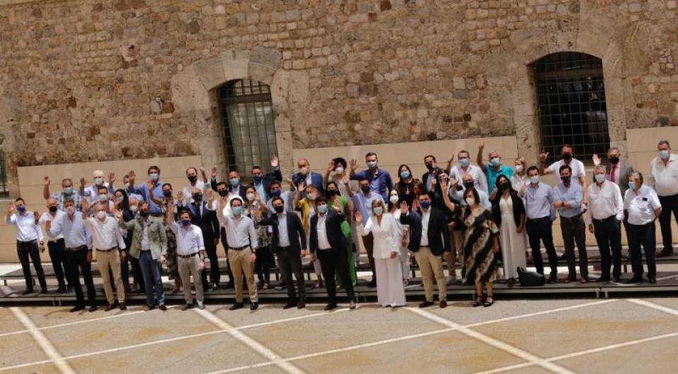 FOTOGRAFÍA. CARTAGENA (MURCIA), 12.06.2021. Fotografía de familia del presidente del PP, Pablo Casado (c). Efe