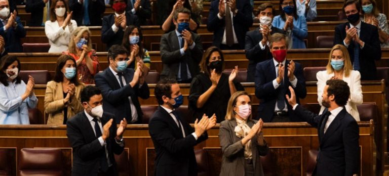 Sánchez debe dimitir