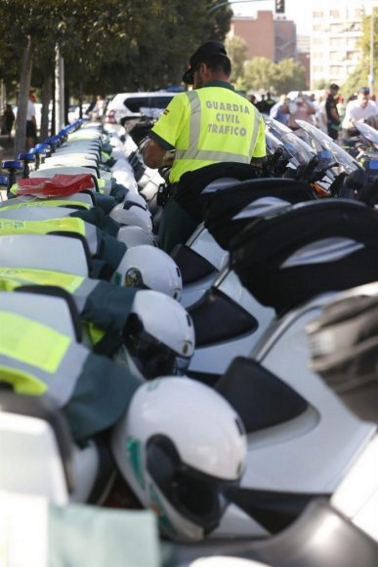 Los guardias civiles protestan en Madrid por «dilapidar el PSOE» sus «escasos derechos en un año»