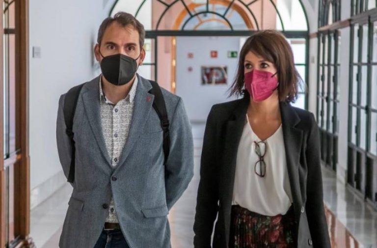 Valero (IU) y Martina (Podemos): Llegamos a Granada para echar del poder «a las ultraderechas (Cs y PP)»
