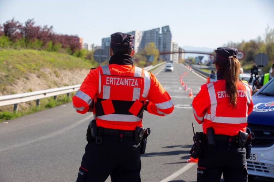 FOTOGRAFÍA. LAS VASCONGADAS «PAÍS VASCO» (ESPAÑA), 18.06.2021. Gobierno de coalición de España de Pedro Sánchez Pérez Castejón da más competencia a la Ertzaintza. Efe