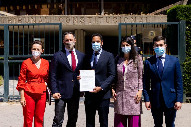 VOX señala «consensos CUP con PP» tras presentar el recurso al veto de su senador ante el Tribunal Constitucional 