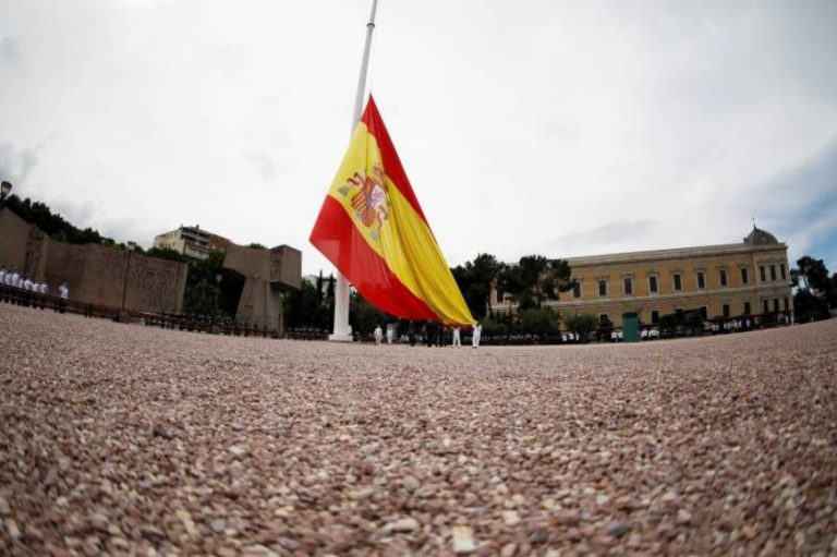 Solemne izado de bandera en Plaza Colón por 7º aniversario de la proclamación del rey Felipe VI