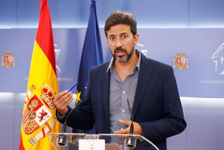 FOTOGRAFÍA. MADRID (ESPAÑA), 22.06.2021. El diputado de Unidas Podemos Antonio López-Reino durante la rueda de prensa. Efe