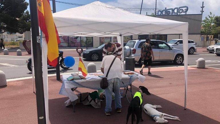 Primera Mesa informativa del partido TÚpatria en la provincia de Tarragona