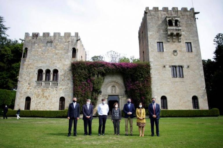 Calvo (PSOE) desde Pazo de Meirás: «Nuestra presencia aquí (frente al dictador Franco) significa mucho» 