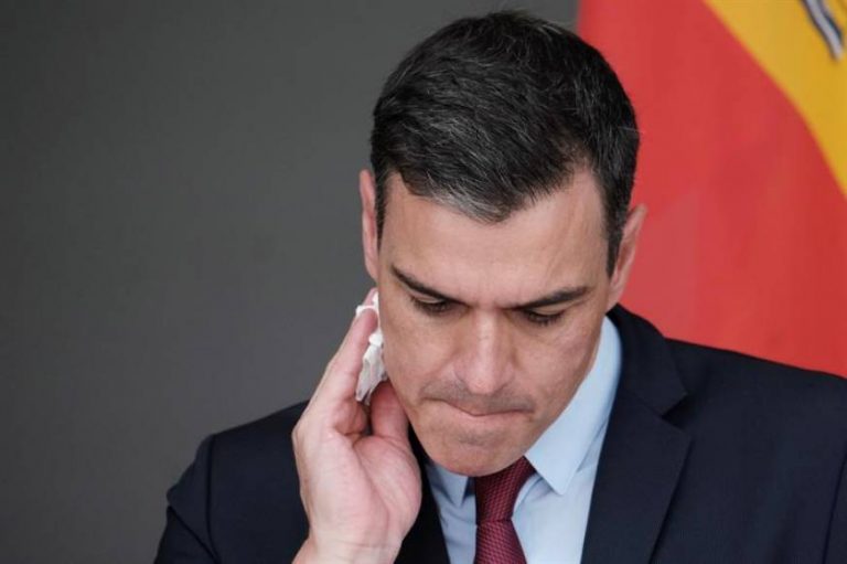 Indignación, tristeza y preocupación del PSOE y Gobierno de coalición con Podemos por la llegada de VOX al poder en Castilla y León con la luz verde de «Feijóo»