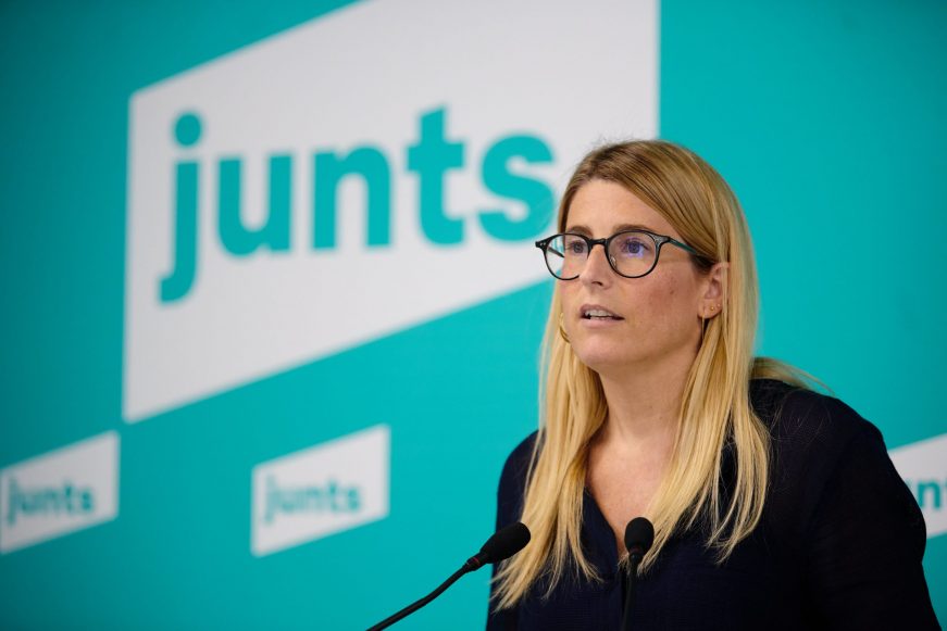 FOTOGRAFÍA. BARCELONA (ESPAÑA), 05.07.2021. La vicepresidente de (JxCat), Elsa Artadi Vila, en una rueda de prensa telemática. Ñ Pueblo (6)