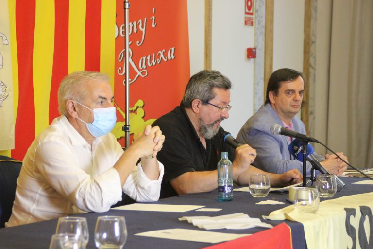 «Ni Cataluña se rinde ni España morirá mientras haya un puñado de catalanes dispuestos a ponerse en pie y gritar: Abajo la tiranía»