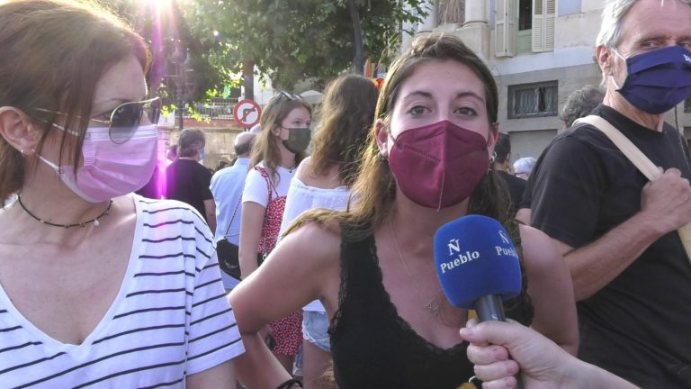 Una joven pide al alcalde de ERC que «eche» a los MENAS de El Masnou (Cataluña) tras «2 apuñalamientos» sufridos
