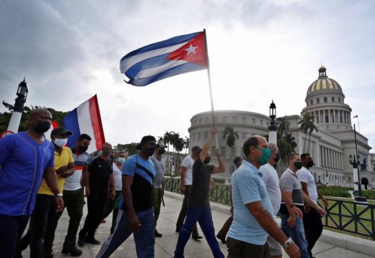 El régimen castrista dice que los «manifestantes atentaron contra la Constitución de Cuba» y tendrán un «Juicio sin abusos»