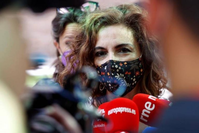 El Gobierno Sánchez excluye al «referéndum consultivo» de sus «fórmulas viables» en el «reencuentro con Cataluña