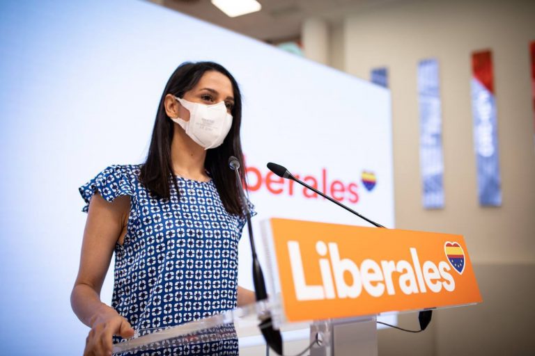 Arrimadas: «Rechazamos el señalamiento contra Santiago Abascal» en Ceuta