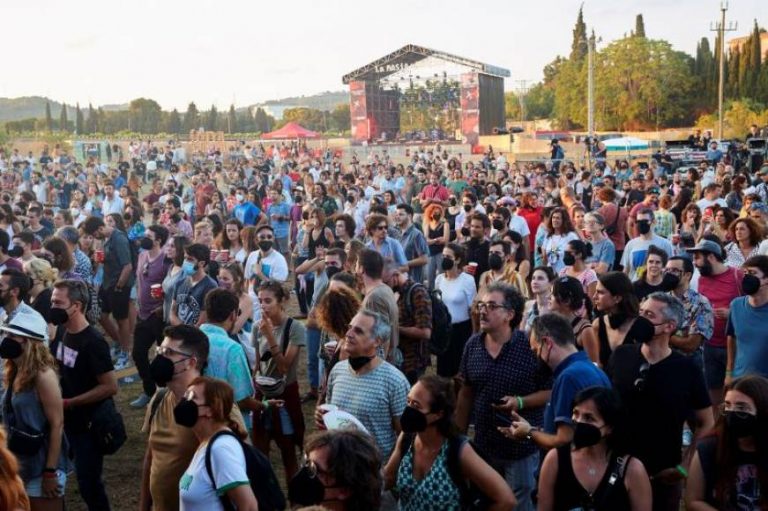 El festival de música «El Vida ’21» acoge 10.000 personas cada día en Villanueva y Geltrú (Barcelona)