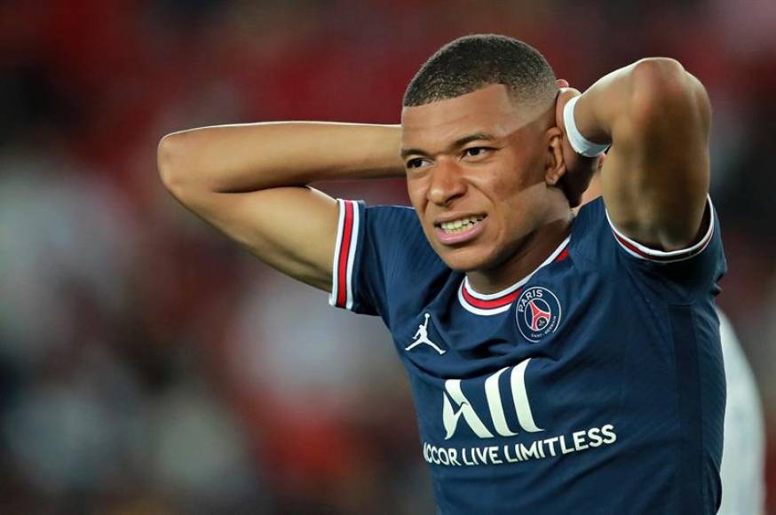 FOTOGRAFÍA. PARÍS (FRANCIA), AGOSTO 2021. HECHOS, 24.08.2021. El Paris Saint-Germain (PSG) habría rechazado la oferta de 160 millones de euros que el Real Madrid le ha hecho por el atacante Kylian Mbappé. e