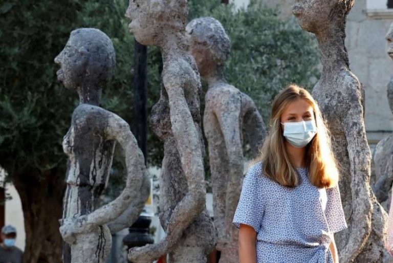 La princesa Leonor de España inicia sus clases de bachillerato en el internado UWC Atlantic College de Gales (Reino Unido)