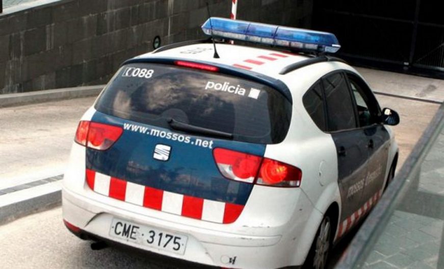 FOTOGRAFÍA. BARCELONA (ESPAÑA), 05.04.2017. Un coche de Policía autonómica de Cataluña, los Mozos de Escuadra. Efe.