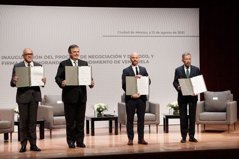 Venezuela inicia un nuevo diálogo para comicios limpios y el fin de sanciones