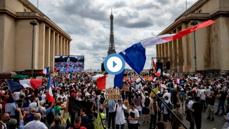 «Me he vacunado a la fuerza por miedo a perder mi trabajo: Me han envenenado», el pueblo de Francia contra Pasaporte COVID
