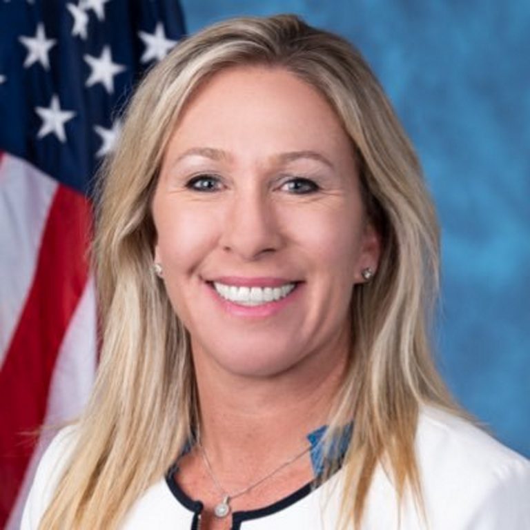 Congresista de EEUU Marjorie Taylor Greene: «La Vacuna COVID 19 fracasa y no reduce los contagios, la verdad es muy ofensiva para los hipócritas»