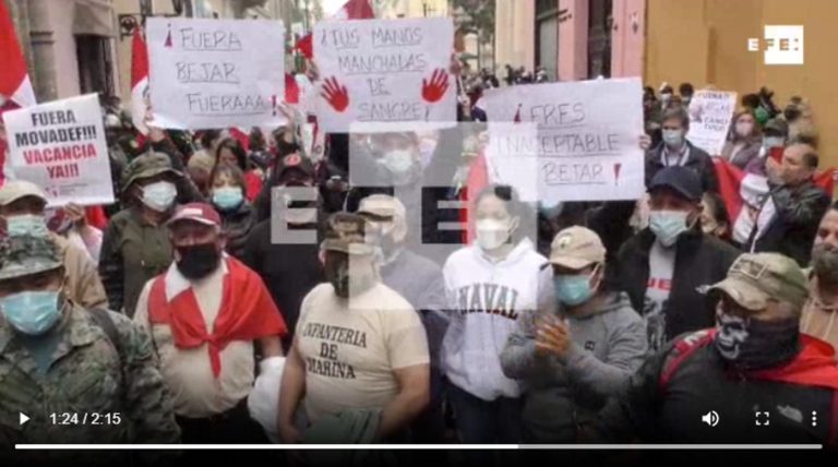 «Fuera terroristas del Gobierno de Perú»: El pueblo sale a la calle contra el Gobierno del comunista Pedro Castillo