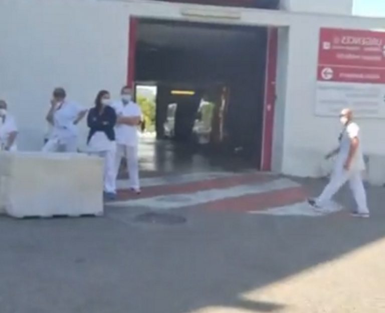 Sanitarios y bomberos abandonan su puesto de trabajo en Marsella (Francia) contra el Pasaporte COVID 19 (vacunación obligatoria)