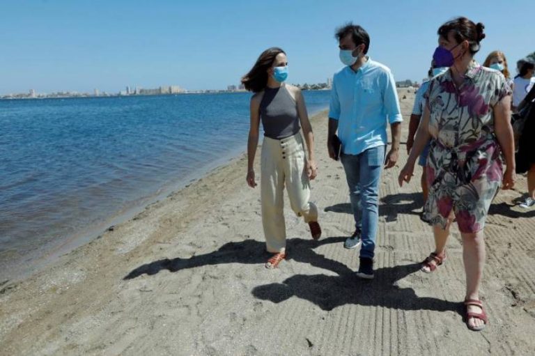 Mar Menor: La secretaria general de Podemos Ione Belarra Urteaga propone crear un Parque Regional
