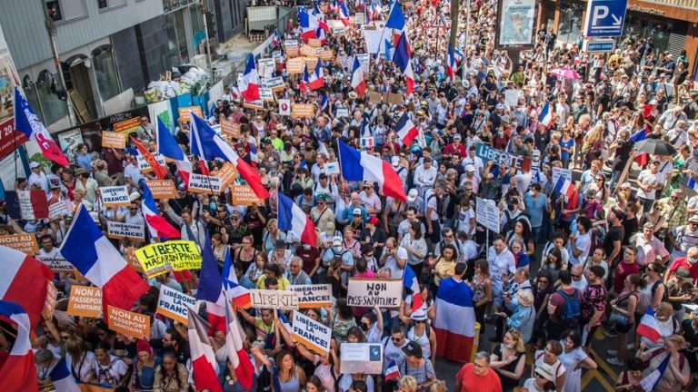 250.000 personas se levantan en Francia contra Pasaporte COVID 19 (Pass Sanitaire): Vacunación obligatoria COVID 19 