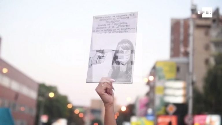 El pueblo de República de Macedonia del Norte se levanta contra la vacunación COVID 19 y las mascarillas