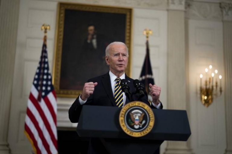 Joe Biden inicia su guerra en Afganistán con «ataques» indiscriminados: «No sabemos de víctimas civiles»