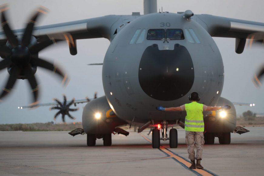 FOTOGRAFÍA. ZARAGOZA (ESPAÑA), 28.08.2021. España recibe a sus militares en Zaragozaque llegan de Kabul (Afganistán). Ñ Pueblo (2)