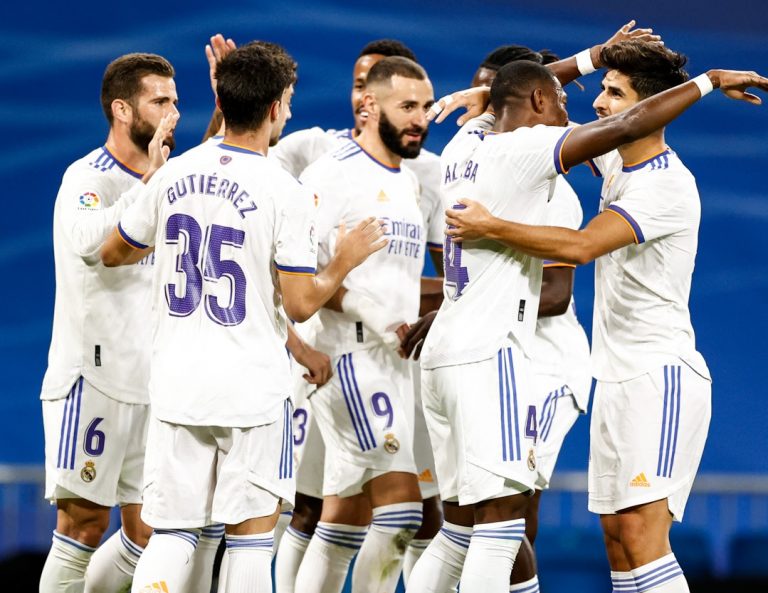 El líder Real Madrid exhibe fondo de armario con contundente victoria frente al Mallorca (6-1)