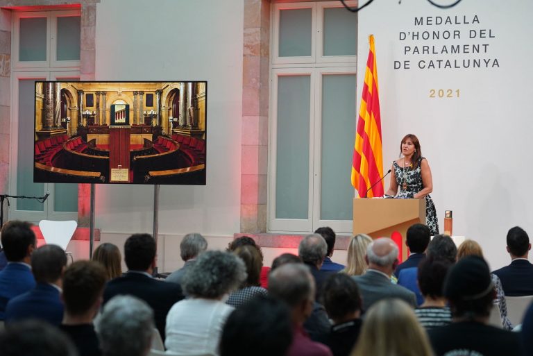 Borràs traslada a CUP, ERC y Aragonès un documento de «compromiso» para una «desobediencia institucional» al Poder Judicial