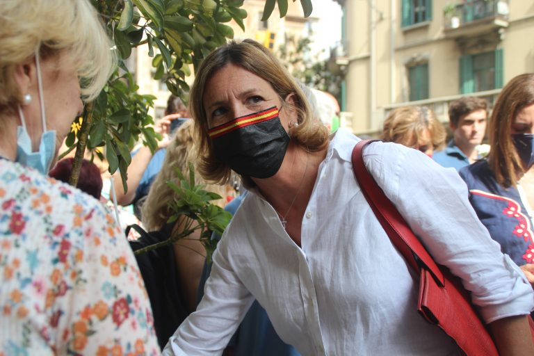 Fuster (VOX) exige la comparecencia de Salud por su «desastrosa» gestión de la sexta ola en Cataluña