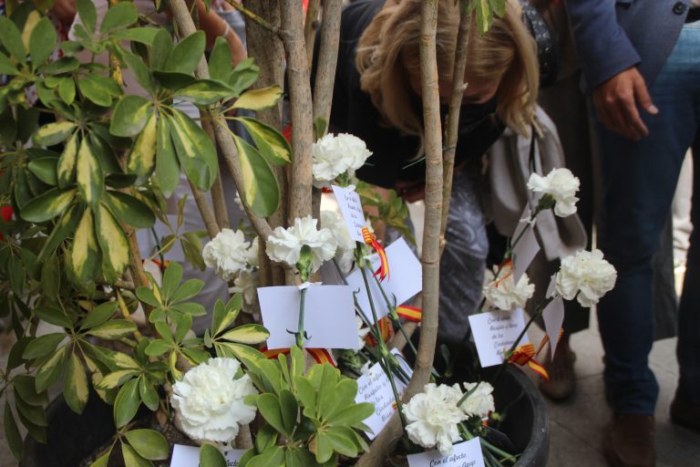 Acto de desagravio: ¡Que vivan las Fuerzas y Cuerpos de Seguridad del Estado en Cataluña!