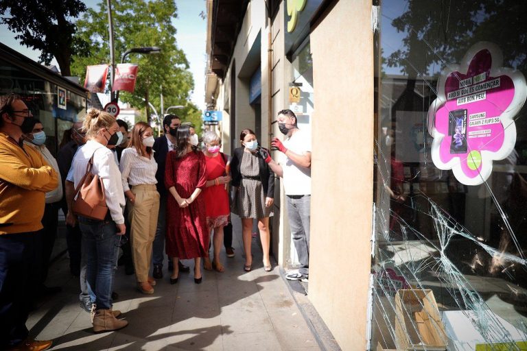 Arrimadas acusa a Colau y Gobierno de la Generalidad de dejar vía libre al vandalismo en Cataluña